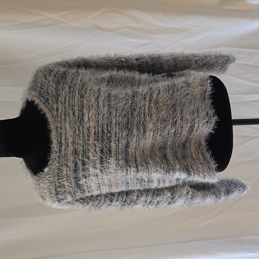 Freshman women XL fuzzy sweater long‎ sleeve cozy crew neck costal oversize